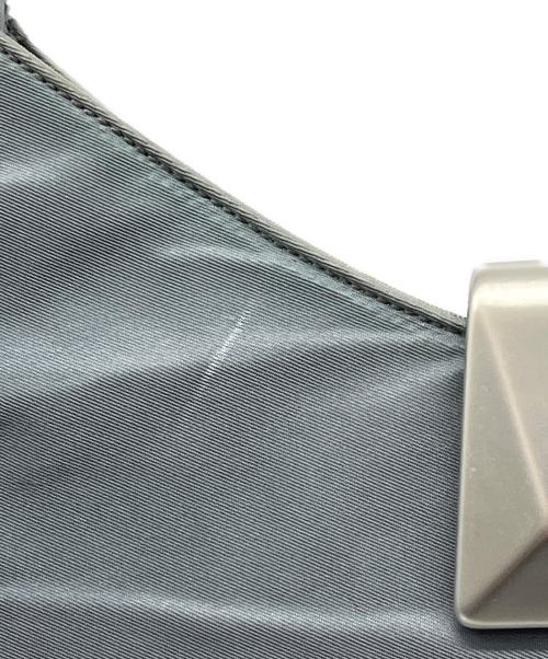 PRADA（プラダ）PRADA (プラダ) ハンドバッグ グレーの古着・服飾アイテム