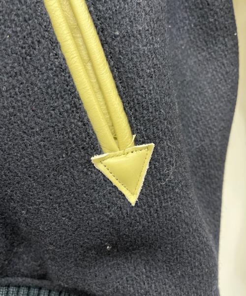 whitesville（ホワイツビル）whitesville (ホワイツビル) YALE (イェール) スタジャン ネイビー×ベージュ サイズ:40の古着・服飾アイテム