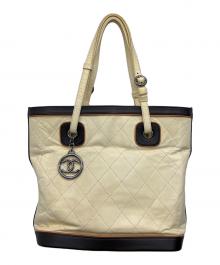 CHANEL（シャネル）の古着「トートバッグ　マトラッセ　ココチャーム」｜ベージュ