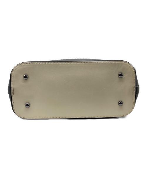 CHANEL（シャネル）CHANEL (シャネル) トートバッグ　マトラッセ　ココチャーム ベージュの古着・服飾アイテム