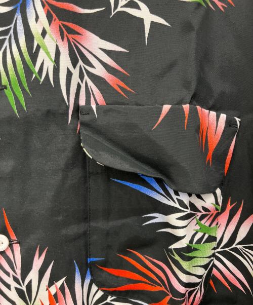 MONKEY TIME（モンキータイム）MONKEY TIME (モンキータイム) 半袖シャツ ブラック×レッド サイズ:Mの古着・服飾アイテム