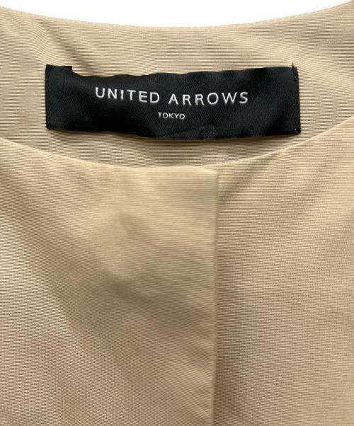 UNITED ARROWS TOKYO（ユナイテッドアローズトウキョウ）UNITED ARROWS TOKYO (ユナイテッドアローズトウキョウ) ノーカラー ベルト コート ベージュ サイズ:38の古着・服飾アイテム