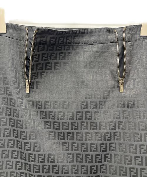 FENDI（フェンディ）FENDI (フェンディ) ひざ丈スカート ブラック サイズ:44の古着・服飾アイテム
