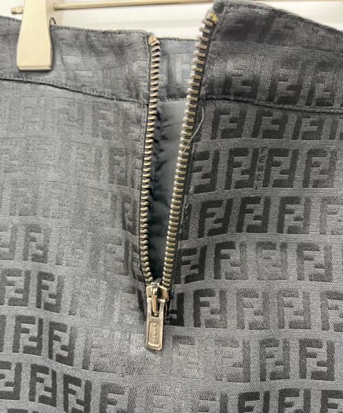 FENDI（フェンディ）FENDI (フェンディ) ひざ丈スカート ブラック サイズ:44の古着・服飾アイテム
