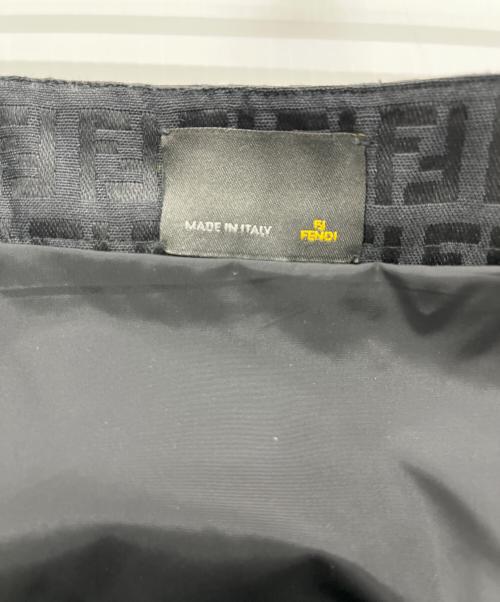 FENDI（フェンディ）FENDI (フェンディ) ひざ丈スカート ブラック サイズ:44の古着・服飾アイテム
