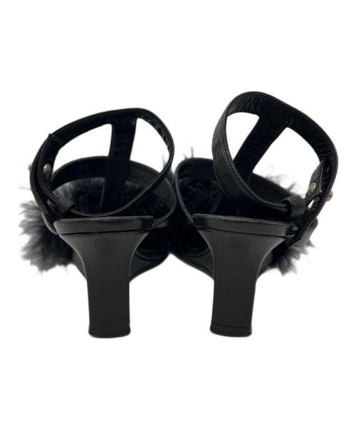 Manolo Blahnik（マノロブラニク）Manolo Blahnik (マノロブラニク) ファーサンダル ブラック サイズ:34の古着・服飾アイテム