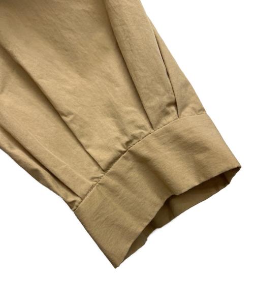 UNITED ARROWS（ユナイテッドアローズ）UNITED ARROWS (ユナイテッドアローズ) 半袖ブラウス ベージュ サイズ:38の古着・服飾アイテム