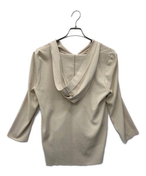 FOXEY NEWYORK（フォクシーニューヨーク）FOXEY NEWYORK (フォクシーニューヨーク) ジップパーカー ベージュ サイズ:42の古着・服飾アイテム