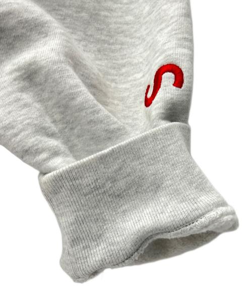 SUPREME（シュプリーム）SUPREME (シュプリーム) プルオーバーパーカー グレー サイズ:Mの古着・服飾アイテム
