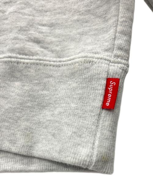 SUPREME（シュプリーム）SUPREME (シュプリーム) プルオーバーパーカー グレー サイズ:Mの古着・服飾アイテム