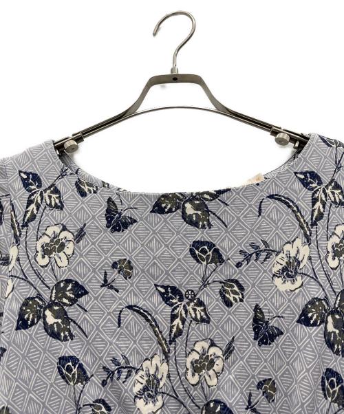 TORY BURCH（トリーバーチ）TORY BURCH (トリーバーチ) 半袖ワンピース グレー サイズ:XSの古着・服飾アイテム