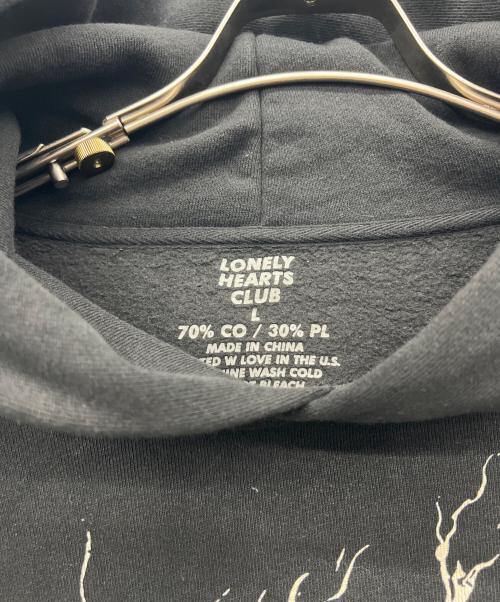 LONELY HEARTS CLUB（ロンリーハーツクラブ）LONELY HEARTS CLUB (ロンリーハーツクラブ) プルオーバーパーカー ブラック サイズ:Lの古着・服飾アイテム