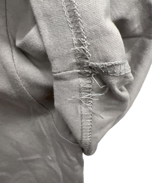 ジョジョの奇妙な冒険（ジョジョノ奇妙ナ冒険）ジョジョの奇妙な冒険 (ジョジョノ奇妙ナ冒険) 半袖カットソー グレー サイズ:XLの古着・服飾アイテム