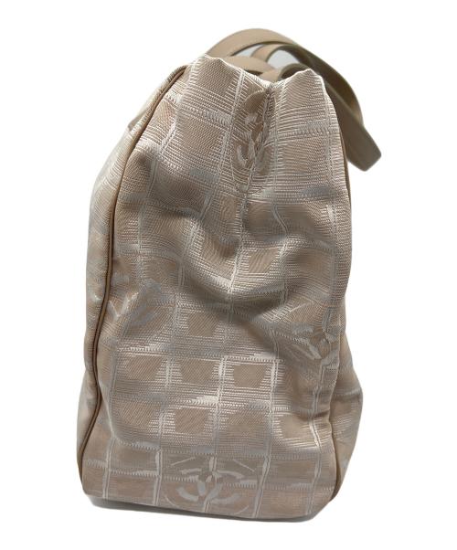 CHANEL（シャネル）CHANEL (シャネル) トートバッグ ニュートラベルラインMM ベージュの古着・服飾アイテム