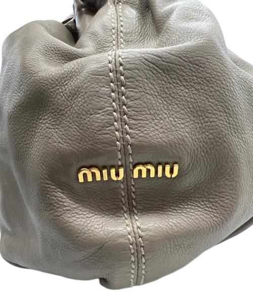 MIU MIU（ミュウミュウ）MIU MIU (ミュウミュウ) 2WAYバッグ ベージュの古着・服飾アイテム