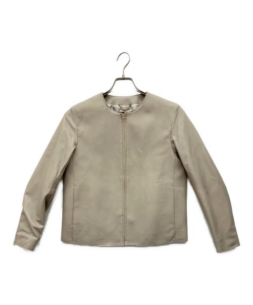 23区（ニジュウサンク）23区 (ニジュウサンク) ラムレザーノーカラーブルゾン グレー サイズ:36の古着・服飾アイテム