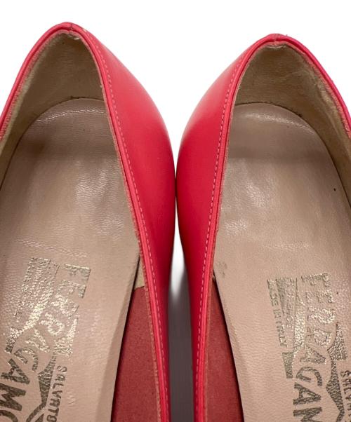 Salvatore Ferragamo（サルヴァトーレ フェラガモ）Salvatore Ferragamo (サルヴァトーレ フェラガモ) VARA　パンプス ピンク サイズ:61/2の古着・服飾アイテム