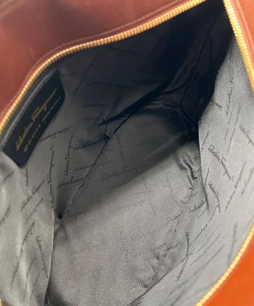 Salvatore Ferragamo（サルヴァトーレ フェラガモ）Salvatore Ferragamo (サルヴァトーレ フェラガモ) 型押しレザートートバッグ ブラウンの古着・服飾アイテム