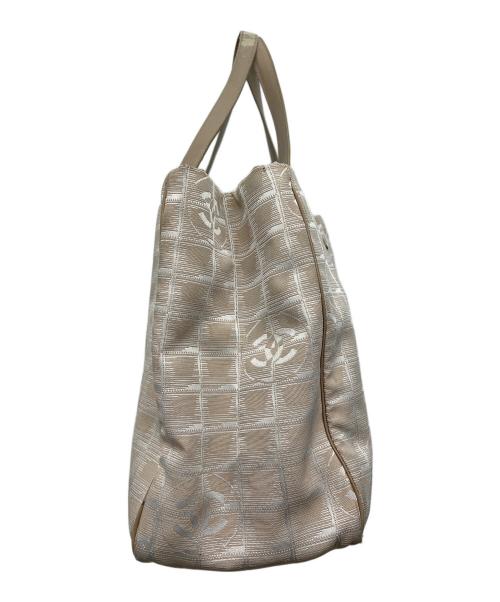CHANEL（シャネル）CHANEL (シャネル) ニュートラベルライントートバッグ ベージュの古着・服飾アイテム