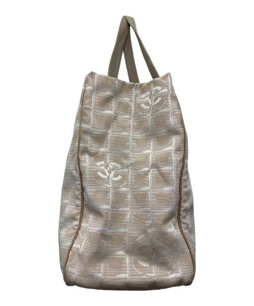 CHANEL（シャネル）CHANEL (シャネル) ニュートラベルライントートバッグ ベージュの古着・服飾アイテム