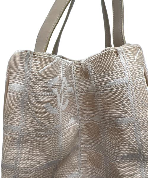 CHANEL（シャネル）CHANEL (シャネル) ニュートラベルライントートバッグ ベージュの古着・服飾アイテム