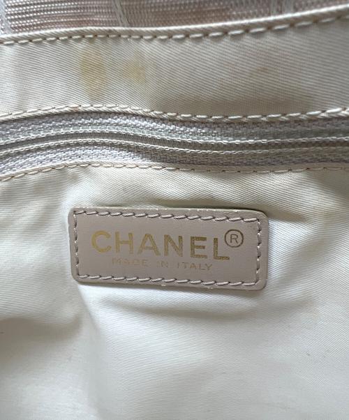 CHANEL（シャネル）CHANEL (シャネル) ニュートラベルライントートバッグ ベージュの古着・服飾アイテム