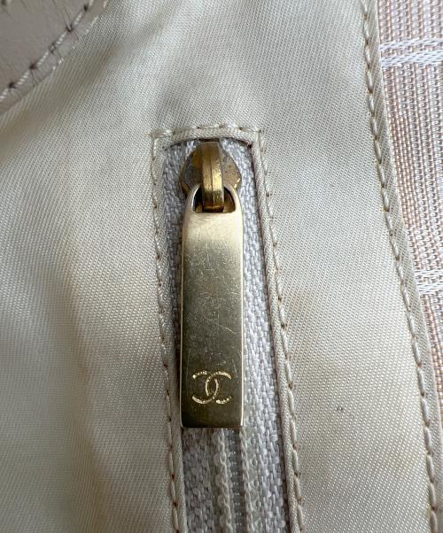 CHANEL（シャネル）CHANEL (シャネル) ニュートラベルライントートバッグ ベージュの古着・服飾アイテム