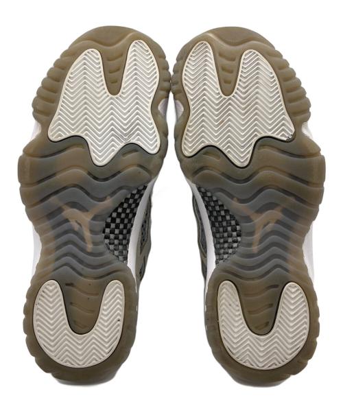 NIKE（ナイキ）NIKE (ナイキ) AIR JORDAN11 ホワイト×グレー サイズ:US9.5の古着・服飾アイテム