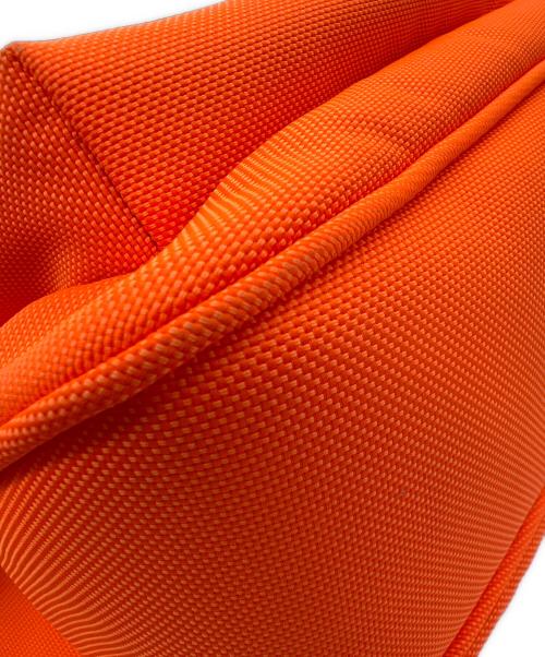 BALENCIAGA（バレンシアガ）BALENCIAGA (バレンシアガ) チェーンショルダーバッグ オレンジの古着・服飾アイテム