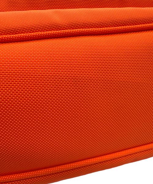 BALENCIAGA（バレンシアガ）BALENCIAGA (バレンシアガ) チェーンショルダーバッグ オレンジの古着・服飾アイテム