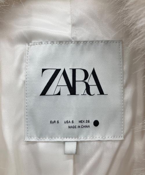 ZARA（ザラ）ZARA (ザラ) フェイクファージャケット ホワイト サイズ:Sの古着・服飾アイテム