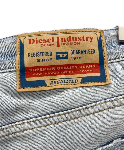 DIESEL（ディーゼル）DIESEL (ディーゼル) デニムパンツ ブルー サイズ:71cm(W28)の古着・服飾アイテム