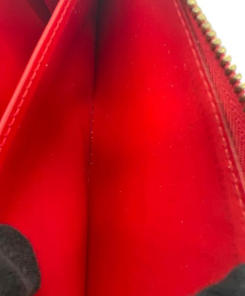 LOUIS VUITTON（ルイ ヴィトン）LOUIS VUITTON (ルイ ヴィトン) ヴェルニ ジッピーウォレット レッドの古着・服飾アイテム