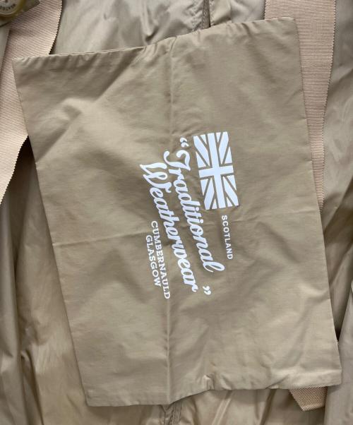 Traditional Weatherwear（トラディショナルウェザーウェア）Traditional Weatherwear (トラディショナルウェザーウェア) ナイロンコート ベージュ サイズ:40の古着・服飾アイテム