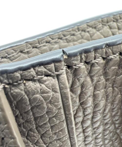 FURLA（フルラ）FURLA (フルラ) 2つ折り財布 ベージュの古着・服飾アイテム