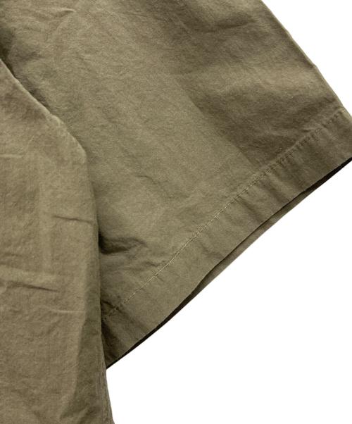 F/CE.（エフシーイー）F/CE. (エフシーイー) 半袖シャツ カーキ サイズ:Ｌの古着・服飾アイテム