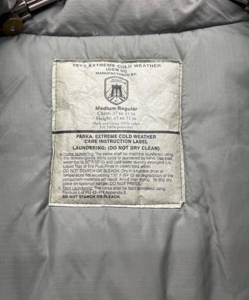 B.A.F社（ブルックリンアームドフォース）B.A.F社 (ブルックリンアームドフォース) 中綿ベスト グレー サイズ:Mの古着・服飾アイテム