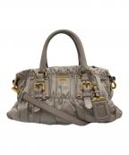 PRADAプラダ）の古着「2WAYギャザーバッグ」｜ベージュ