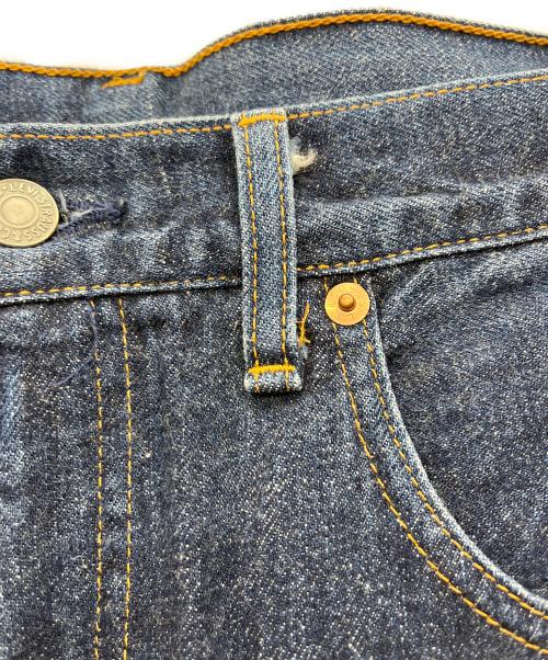 LEVI'S（リーバイス）LEVI'S (リーバイス) デニムパンツ ネイビー サイズ:33の古着・服飾アイテム