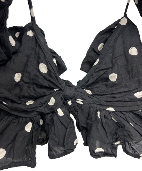 crinkle crinkle crinkle（クリンクル クリンクル クリンクル）crinkle crinkle crinkle (クリンクル クリンクル クリンクル) ドットフリルキャミ ブラック サイズ:Fの古着・服飾アイテム