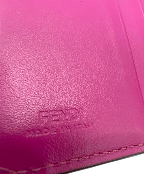 FENDI（フェンディ）FENDI (フェンディ) 2つ折り財布 ピンクの古着・服飾アイテム
