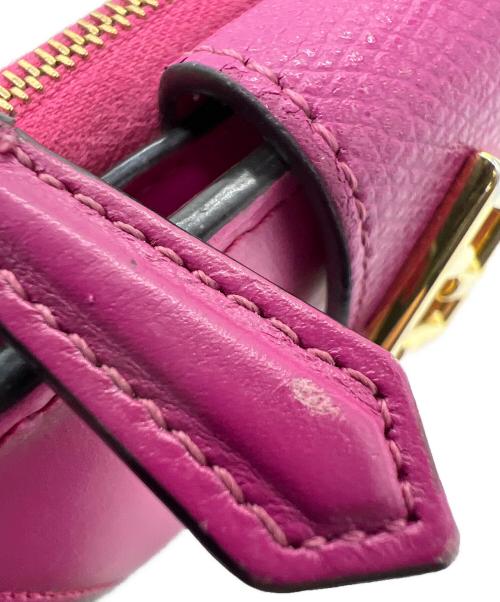 FENDI（フェンディ）FENDI (フェンディ) 2つ折り財布 ピンクの古着・服飾アイテム