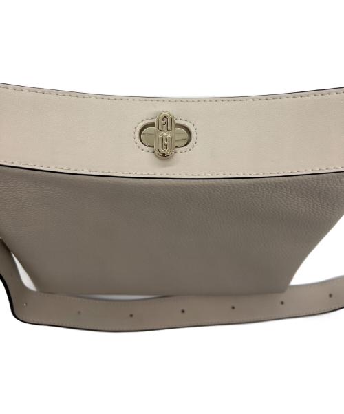 FURLA（フルラ）FURLA (フルラ) ショルダーバッグ ベージュの古着・服飾アイテム