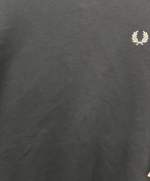 FRED PERRY（フレッドペリー）FRED PERRY (フレッドペリー) Crew Neck Sweatshirt ネイビー サイズ:Mの古着・服飾アイテム