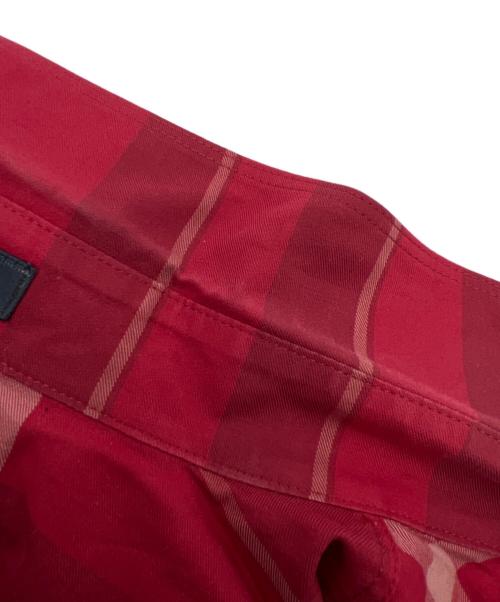 BURBERRY LONDON（バーバリーロンドン）BURBERRY LONDON (バーバリーロンドン) 長袖シャツ レッド サイズ:40の古着・服飾アイテム