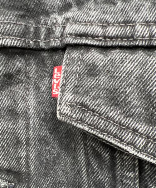 LEVI'S（リーバイス）LEVI'S (リーバイス) デニムジャケット ブラック サイズ:Lの古着・服飾アイテム