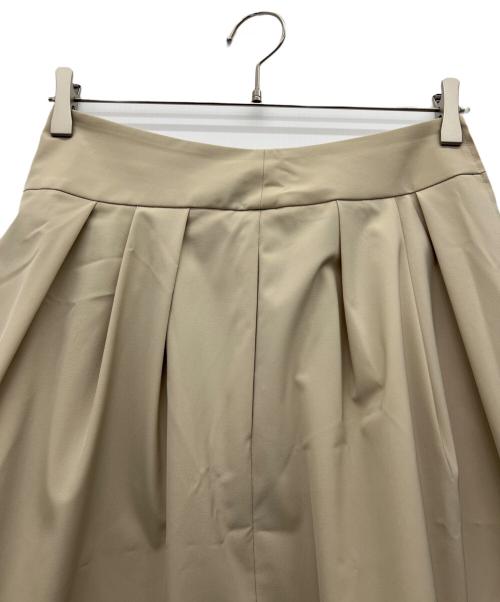 FOXEY NEWYORK（フォクシーニューヨーク）FOXEY NEWYORK (フォクシーニューヨーク) スカート ベージュ サイズ:40の古着・服飾アイテム