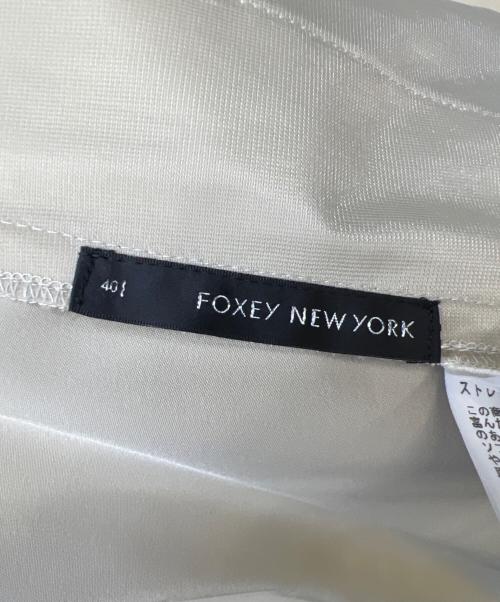 FOXEY NEWYORK（フォクシーニューヨーク）FOXEY NEWYORK (フォクシーニューヨーク) スカート ベージュ サイズ:40の古着・服飾アイテム