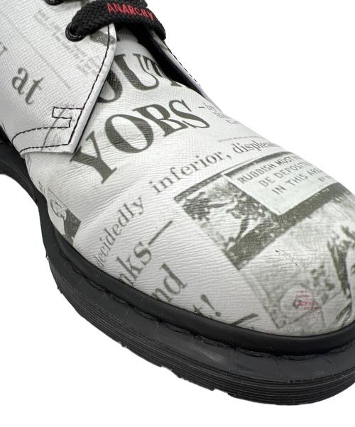 Dr.Martens（ドクターマーチン）Dr.Martens (ドクターマーチン) 3ホールシューズ SEX PISTOLS ホワイト×ブラック サイズ:UK9の古着・服飾アイテム