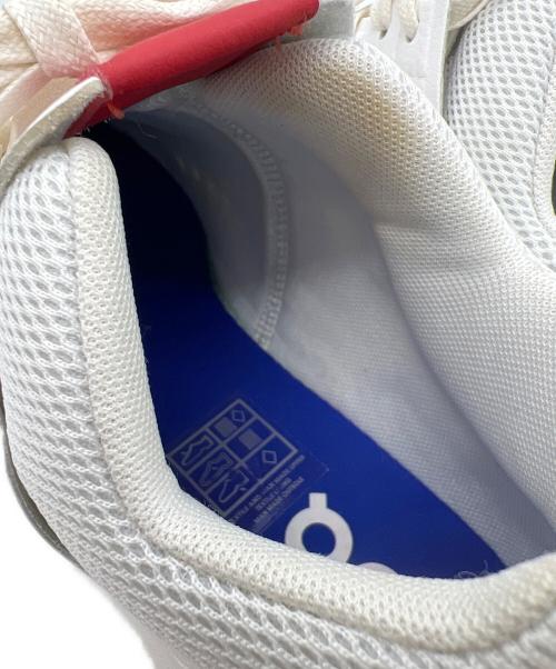 on（オン）on (オン) THE ROGER Centre Court ホワイト サイズ:24の古着・服飾アイテム